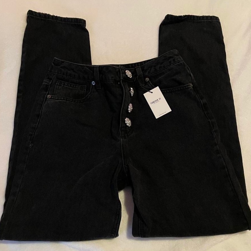Black mom jeans